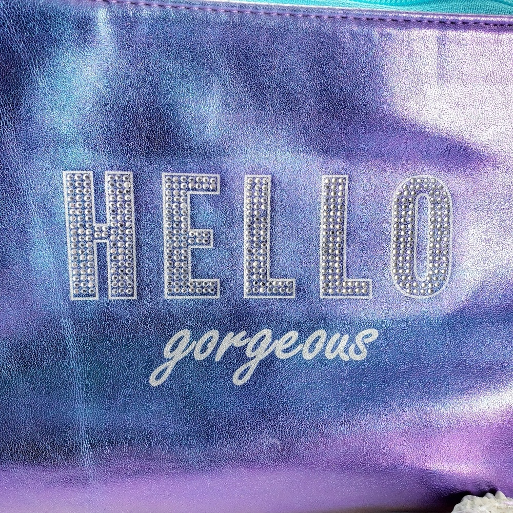 LORD & TAYLOR- Wristlet and 3 Makeup Brushes NWT - Picture 4 of 7